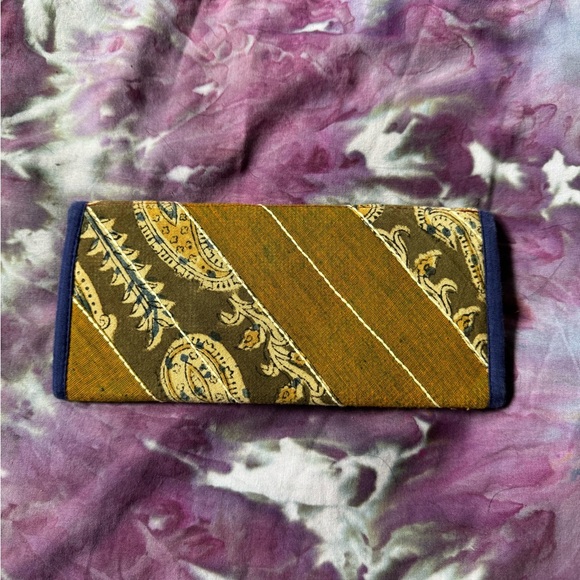 Kantha wallet never used so pretty - Picture 2 of 6